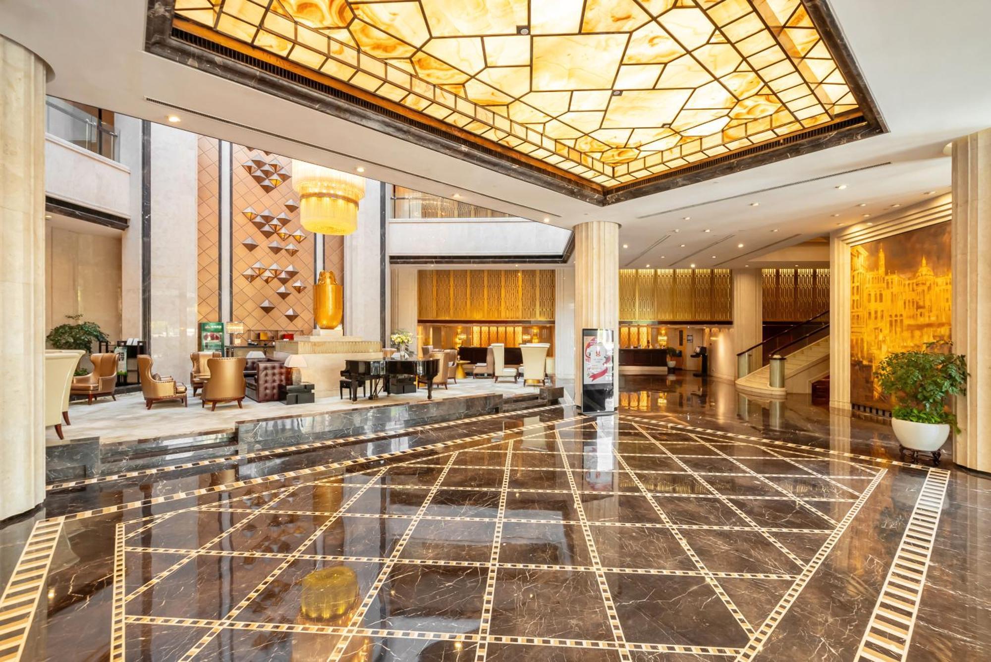 Guangdong Hotel Shanghai - Free Self-Service Laundry Exterior foto